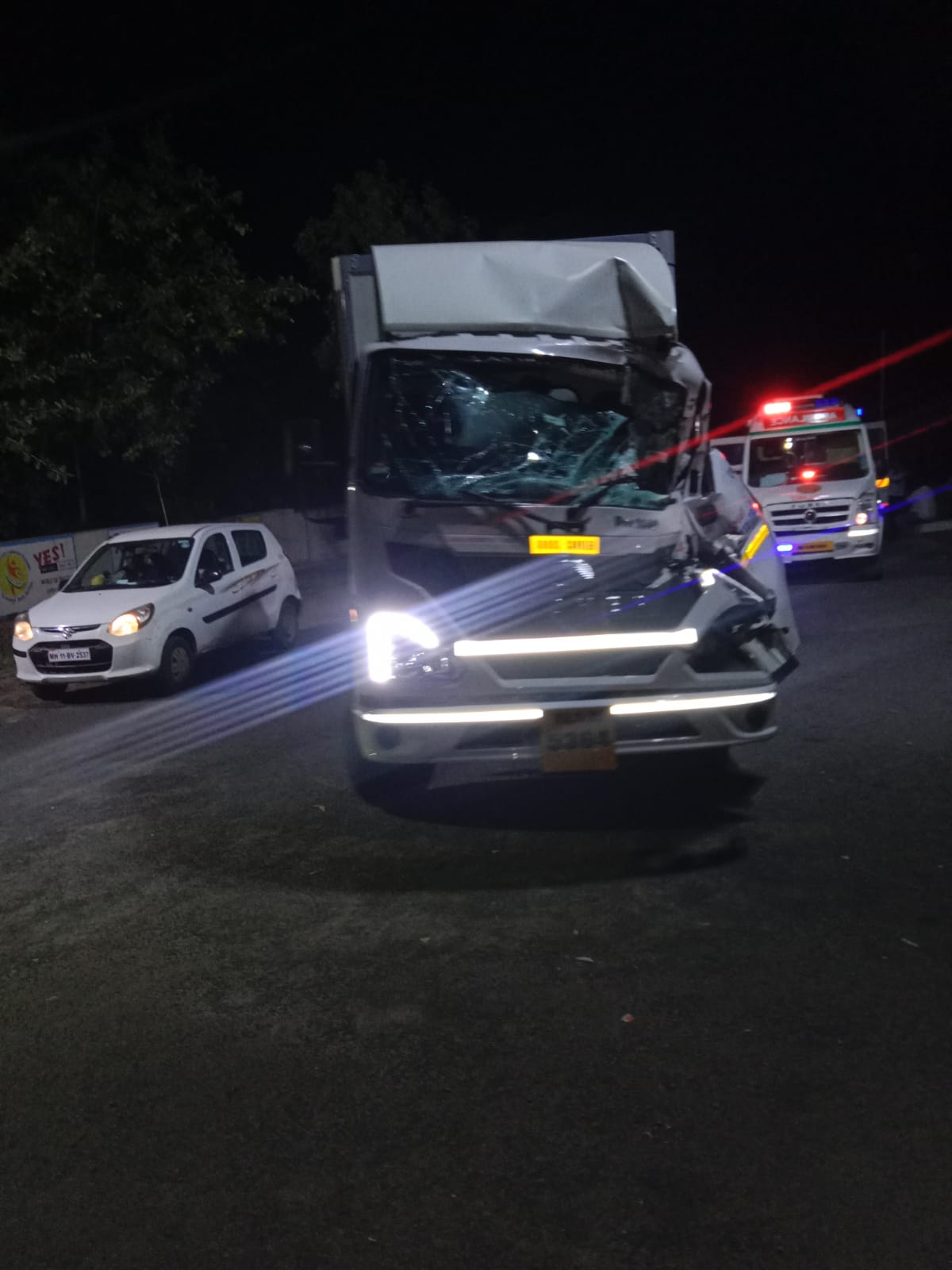 वडी ता.खटाव येथे मद्यधुंद चालकाने केला भिषण अपघात.