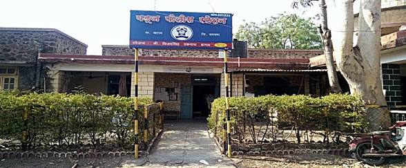 सातारा पोलिसांची धडक कारवाई; सुमारे १९ लाखांचा बेकायदेशीर स्फोटकसाठा जप्त